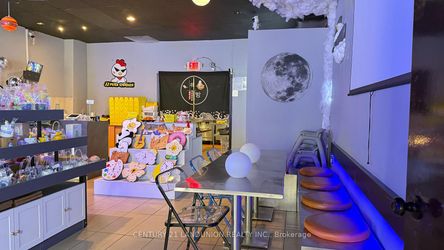 2539 Eglinton Avenue, Toronto