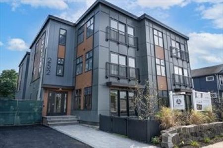 252 Main St - Unit 101