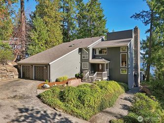 411 West Lake Sammamish Parkway NE